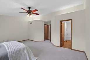 1915 Furness St, Maplewood, MN 55109 - Photo 16