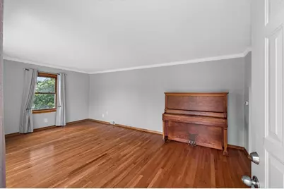 2559 Clarence Street, Maplewood, MN 55109 - Photo 2