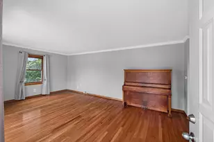 2559 Clarence St, Maplewood, MN 55109 - Photo 2