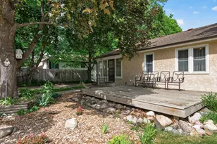 2559 Clarence St, Maplewood, MN 55109 - Photo 28