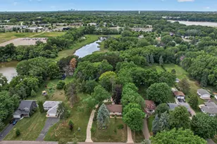 2559 Clarence St, Maplewood, MN 55109 - Photo 38