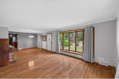 2559 Clarence Street, Maplewood, MN 55109 - Photo 4
