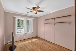 2559 Clarence St, Maplewood, MN 55109 - Photo 10