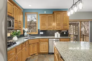 18481 98th Pl N, Maple Grove, MN 55311 - Photo 14