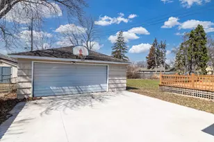 6925 Halifax Ave N, Brooklyn Center, MN 55429 - Photo 4