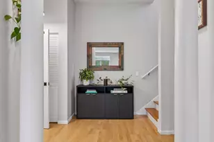 724 E 25th St, Minneapolis, MN 55404 - Photo 16