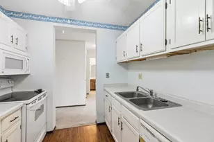 1181 Edgcumbe Rd, Saint Paul, MN 55105 - Photo 12