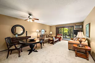 10451 Greenbrier Rd, Minnetonka, MN 55305 - Photo 8