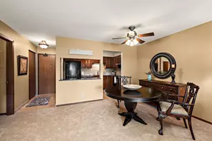10451 Greenbrier Rd, Minnetonka, MN 55305 - Photo 2