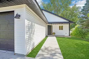 1005 2nd St SE, Faribault, MN 55021 - Photo 2