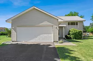 17509 5 Oaks Dr, Farmington, MN 55024 - Photo 1