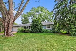 2203 Lakeaires Blvd, White Bear Lake, MN 55110 - Photo 2
