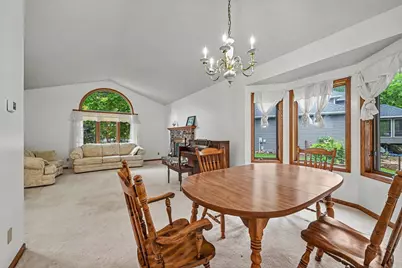 2522 Windsor Lane, Woodbury, MN 55125 - Photo 12