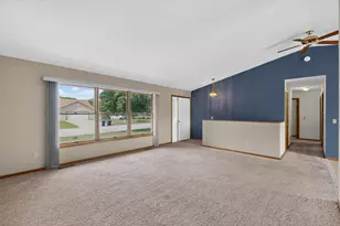 919 Sycamore St, Lake City, MN 55041 - Photo 6