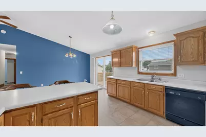919 Sycamore Street, Lake City, MN 55041 - Photo 16