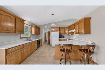 919 Sycamore Street, Lake City, MN 55041 - Photo 12