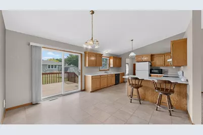 919 Sycamore Street, Lake City, MN 55041 - Photo 10