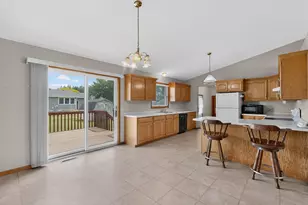 919 Sycamore St, Lake City, MN 55041 - Photo 10