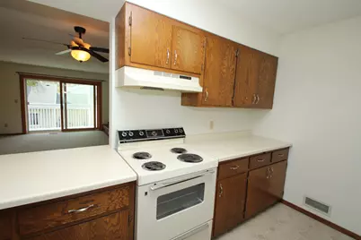 2525 Stockinger Drive, Saint Cloud, MN 56303 - Photo 8