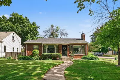 213 King Street W, Saint Paul, MN 55107 - Photo 1