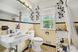 213 King St W, Saint Paul, MN 55107 - Photo 16