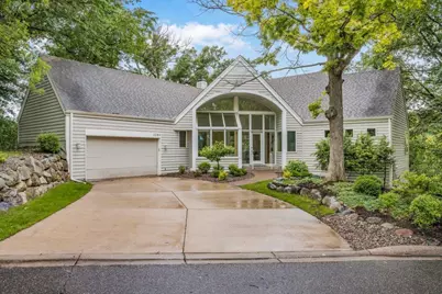 3580 Fairway Drive, Hopkins, MN 55305 - Photo 2