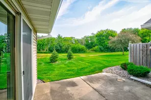 2611 Parkview Dr, White Bear Lake, MN 55110 - Photo 48