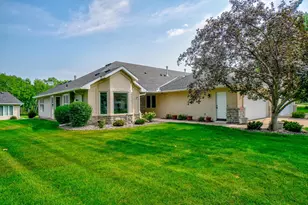 2611 Parkview Dr, White Bear Lake, MN 55110 - Photo 1