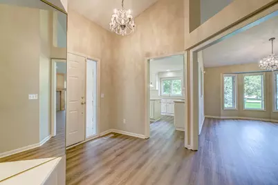 2611 Parkview Drive, White Bear Lake, MN 55110 - Photo 12