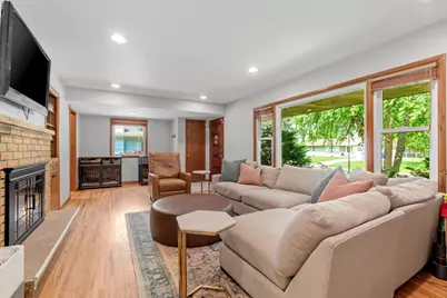 10916 Ewing Avenue S, Bloomington, MN 55431 - Photo 2