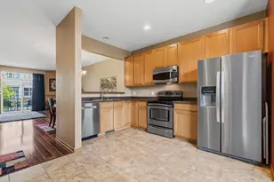 407 Lookout Pl NE, Columbia Heights, MN 55421 - Photo 8