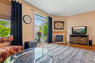 407 Lookout Pl NE, Columbia Heights, MN 55421 - Photo 6