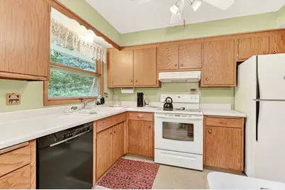 2204 11th Avenue NW, Rochester, MN 55901 - Photo 10