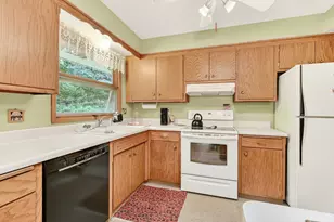 2204 11th Ave NW, Rochester, MN 55901 - Photo 10