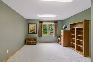 10426 Eagle Pointe Cir, Woodbury, MN 55129 - Photo 34