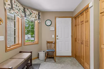 10426 Eagle Pointe Circle, Woodbury, MN 55129 - Photo 20