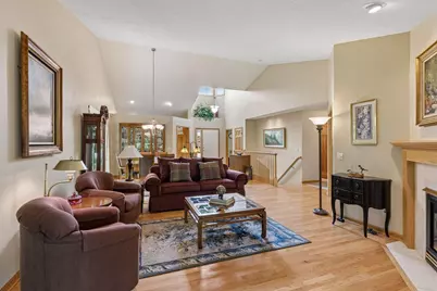 10426 Eagle Pointe Circle, Woodbury, MN 55129 - Photo 12