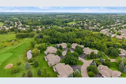 10426 Eagle Pointe Circle, Woodbury, MN 55129 - Photo 4