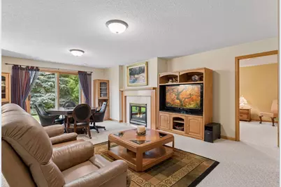 10426 Eagle Pointe Circle, Woodbury, MN 55129 - Photo 30