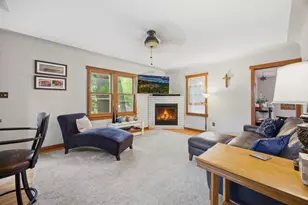 851 County Rd C E, Maplewood, MN 55109 - Photo 8