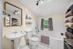 851 County Rd C E, Maplewood, MN 55109 - Photo 14