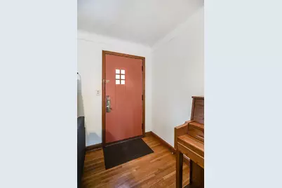 973 Galvin Avenue, West Saint Paul, MN 55118 - Photo 4