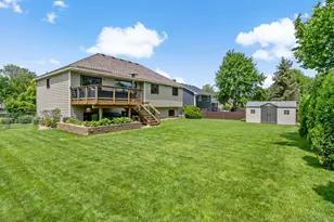 2401 Hydram Ave N, Oakdale, MN 55128 - Photo 32