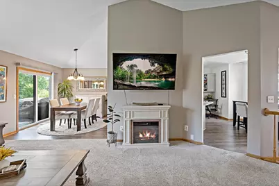 2401 Hydram Avenue N, Oakdale, MN 55128 - Photo 6