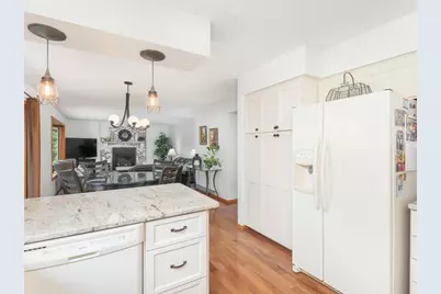 18511 Maple Leaf Drive, Eden Prairie, MN 55346 - Photo 18
