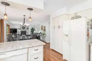 18511 Maple Leaf Dr, Eden Prairie, MN 55346 - Photo 18