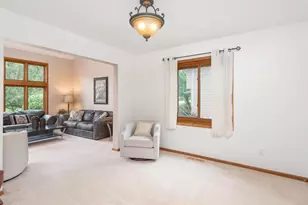 18511 Maple Leaf Dr, Eden Prairie, MN 55346 - Photo 14