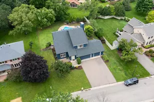18511 Maple Leaf Dr, Eden Prairie, MN 55346 - Photo 56