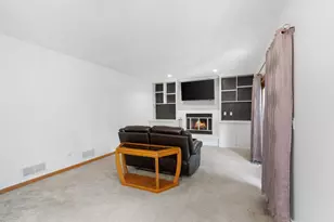 9882 Purgatory Rd, Eden Prairie, MN 55347 - Photo 6