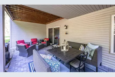 8619 Lake Riley Drive, Chanhassen, MN 55317 - Photo 36